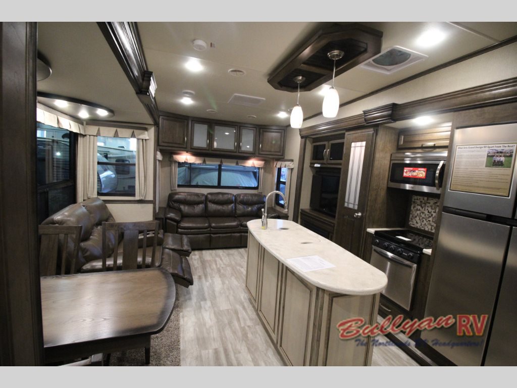 Grand Design Solitude 377MB Fifth Wheel Interior