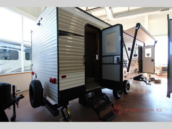 hideout travel trailer reviews