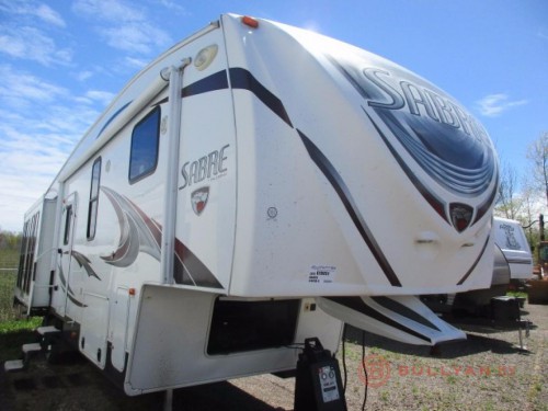 Palomino Sabre 34REQS fifth wheel