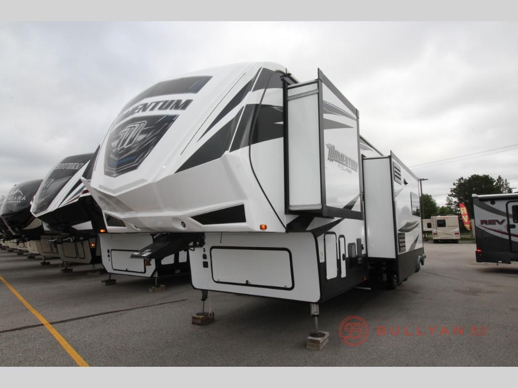 Grand Design Momentum 395m Toy Hauler