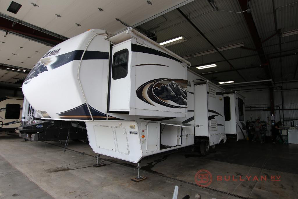 2011 Keystone RV Montana 3665 RE