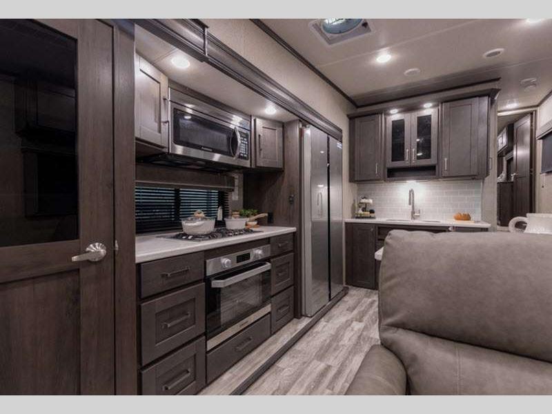 Reflection Fifth Wheel Review