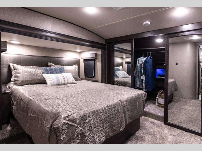 Reflection Fifth Wheel Review